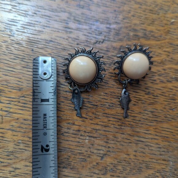 Vintage Starburst Fish Statement Earrings Circular Metal Pearl Dangle Costume - Picture 5 of 7